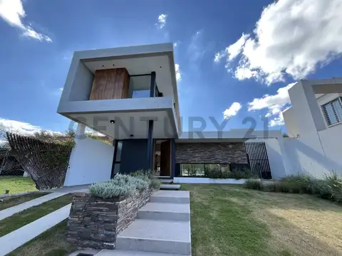 VENTA HERMOSA CASA A ESTRENAR EN BARRIO LAS VERTIENTES, JESUS MARÍA