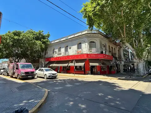 Av. San Martin y Anchorena