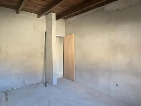 Venta Casa Echesortu Rosario - Interna Unica A Terminar - Dos dormitorios Amplio Jardin - No PH