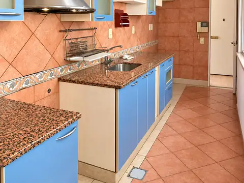Departamento 3 ambientes con 2 baños