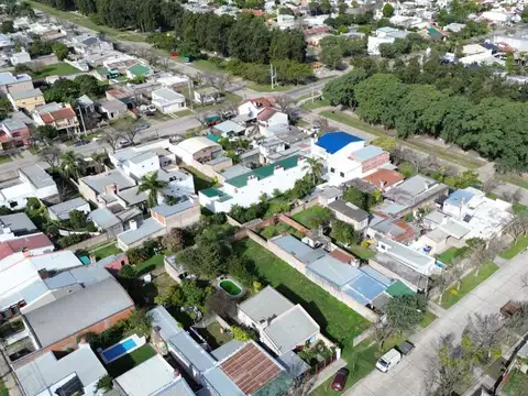 Se vende terreno en B° Padre Celso Avellaneda