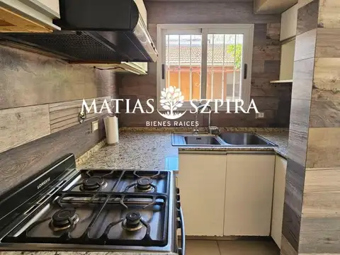 Depto Tipo Casa en Venta en Castelar, USD 139.900