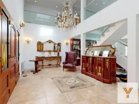 Casa en Alquiler de 5 dormitorios