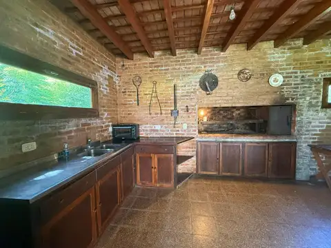 Casa en Venta en Don Torcuato, USD 215.000