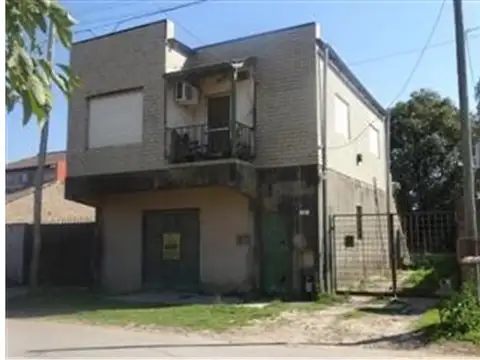 LOCAL EN PB Y DPTO DE 3 AMBIENTES EN PA