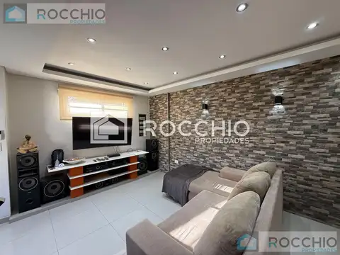 Depto Tipo Casa 3 ambientes con 2 baños
