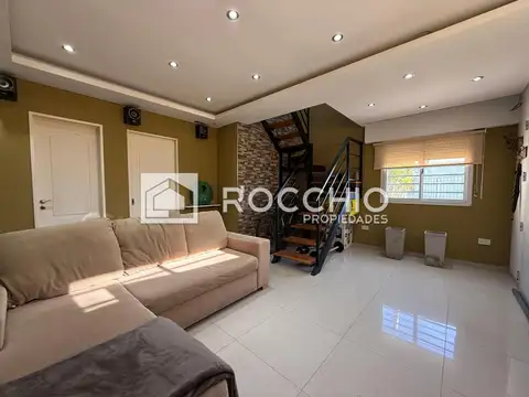 Depto Tipo Casa en Venta en Jose Leon Suarez, USD 60.000