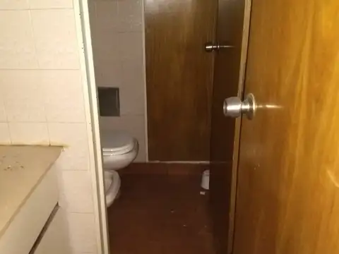 Edificio de oficinas de 670 m2 en alquiler en Recoleta