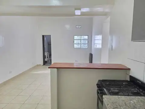 Depto Tipo Casa 3 ambientes con 1 baño