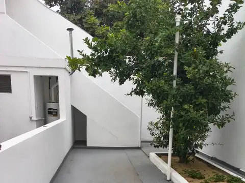 Depto Tipo Casa en Alquiler de 3 ambientes