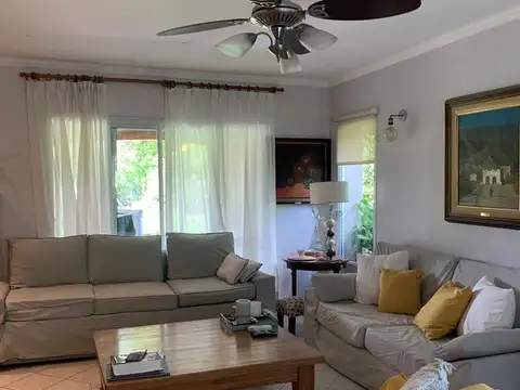 casa en venta barrio los sauces pilar 5 AMBIENTES