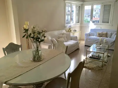 Jeronimo Salguero 2100, Piso 3