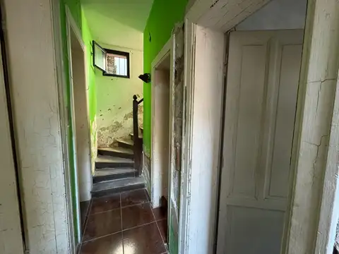 Casa 5 ambientes con 1 baño