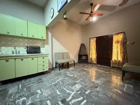 Casa 6 ambientes con 3 baños