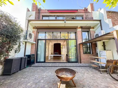 Casa en Venta de 4 ambientes amplios en  Martìnez Alto
