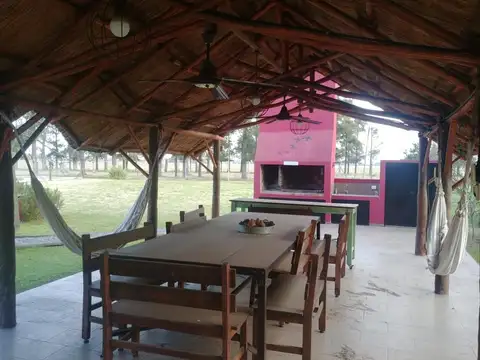 Casa en Venta con 5 cocheras