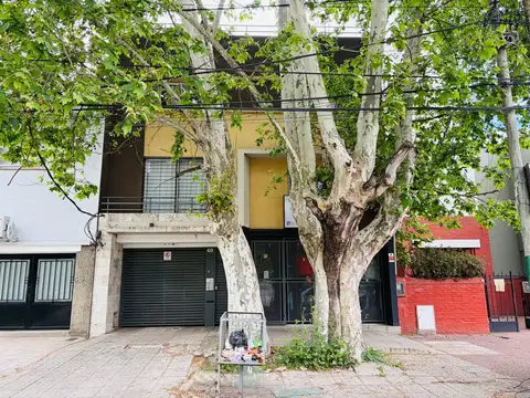 Edificio en venta de 13 departamentos y 9 cocheras