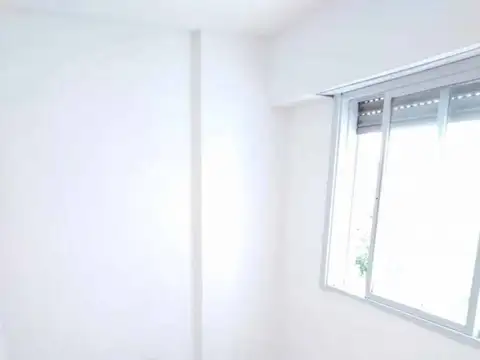 ARANGUREN, JUAN F., DR. 2900, Piso 5