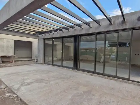 Casa en  barrio Lar de Boedo