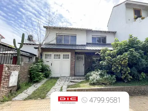 Chalet 4 dormitorios Venta - Olivos-Roche