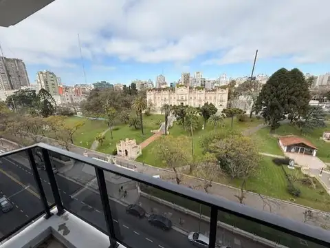 Loft a estrenar en Republica de Eslovenia 1900 