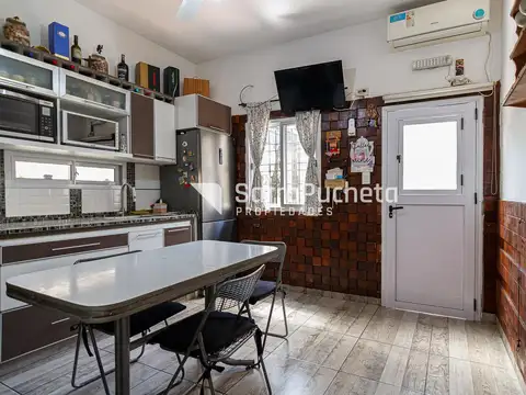 Depto Tipo Casa en Venta en Moron Sur, USD 135.000