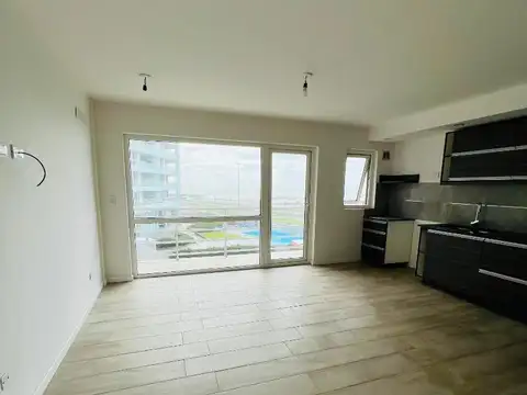 MONO AMBIENTE - FRENTE AL MAR 