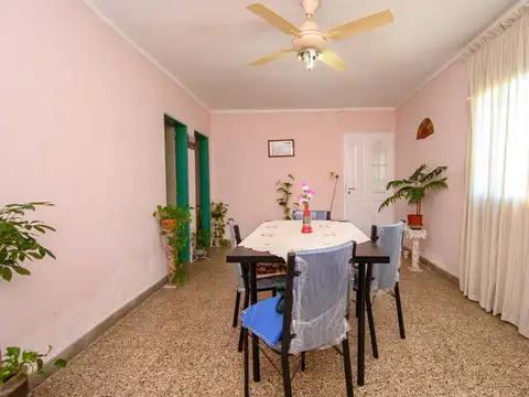 Depto Tipo Casa en Venta de 6 ambientes