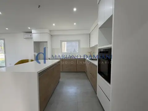 Casa en Venta al Oeste