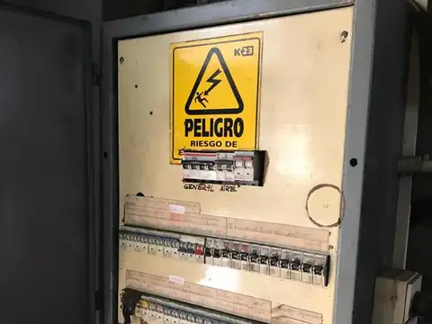 Galpon en Alquiler 61  mts Fondo