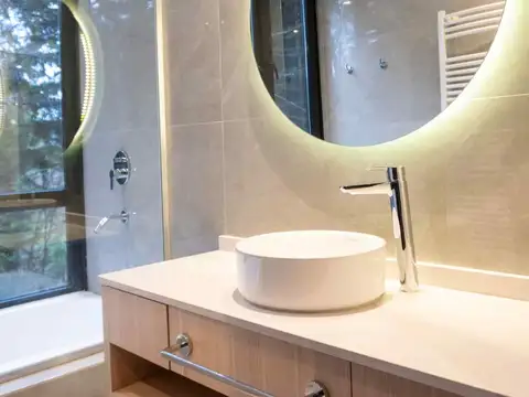 Casa 2 ambientes con 1 baño