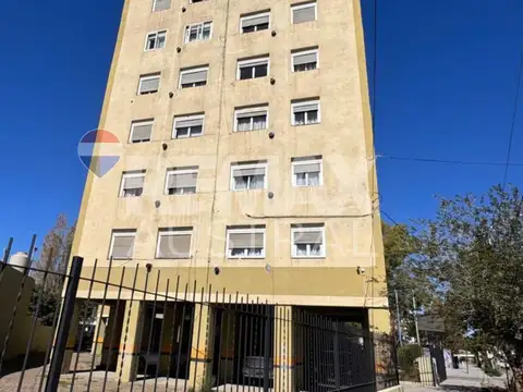 Avenida Hipólito Yrigoyen 800