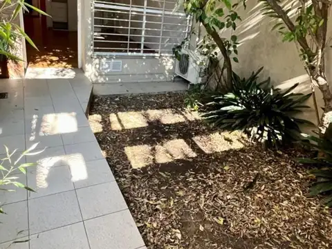 Depto Tipo Casa en Alquiler de 2 ambientes