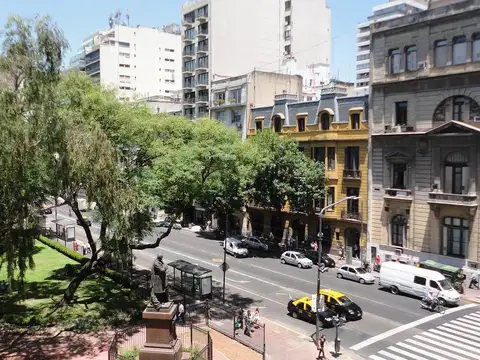 Alquiler temporal CUATRO AMBIENTES CON DEPENDENCIA Recoleta