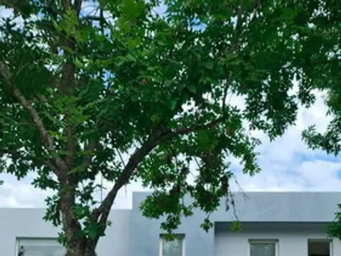 Av. Juan Pablo Ii 1599, San Vicente, Provincia De Buenos Aires, Argentina