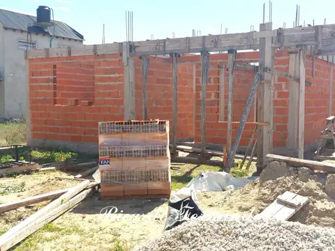 DESDE EL POZO CASA PH DE 3 AMBIENTES, COCHERA PATIO PARRILLA