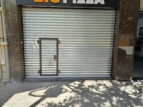 LOCAL EN PERFECTO ESTADO SOBRE AVENIDA ANGEL GALLARDO  