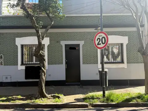 Carlos Francisco Melo  al 2900