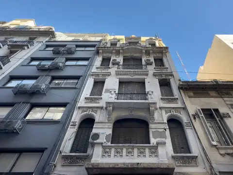 BLOCK 5 PISOS VENTA MICROCENTRO. MÚLTIPLES USOS.