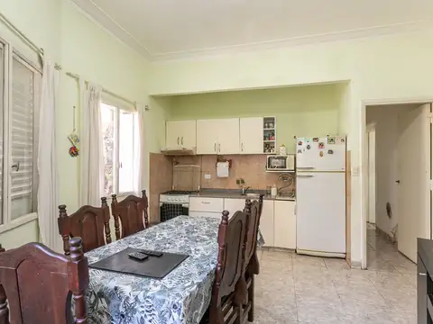 Depto Tipo Casa 4 ambientes con 2 baños