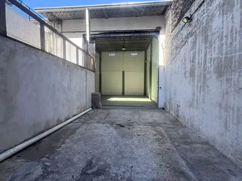 Galpon en Alquiler en Luis Guillon, $ 1.900.000