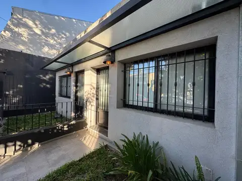 Depto Tipo Casa en Venta de 1 dormitorio