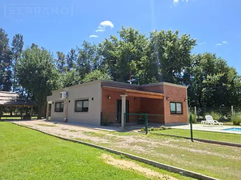 Casa 3 ambientes con 1 baño