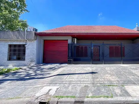 Casa en Venta en Lomas de Zamora, USD 195.000