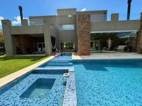 Alquiler Casa 6 AMB, vista a pulmón verde,Terravista