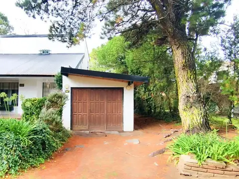 VENTA CASA 4 AMB BARRIO NORTE PARQUE GAS NAT  159M2 CUB