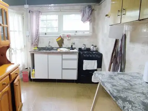 VENTA CASA 4 AMB BARRIO NORTE PARQUE GAS NAT  159M2 CUB