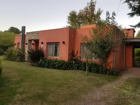 Casa en Venta con 5 cocheras