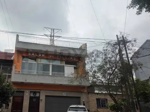 VENTA PROPIEDAD COMERCIAL Y RESIDENCIAL en 3 Pisos - Quilmes Centro