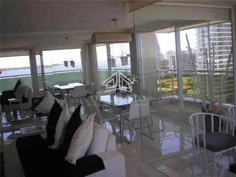 Departamento en Alquiler de 4 ambientes